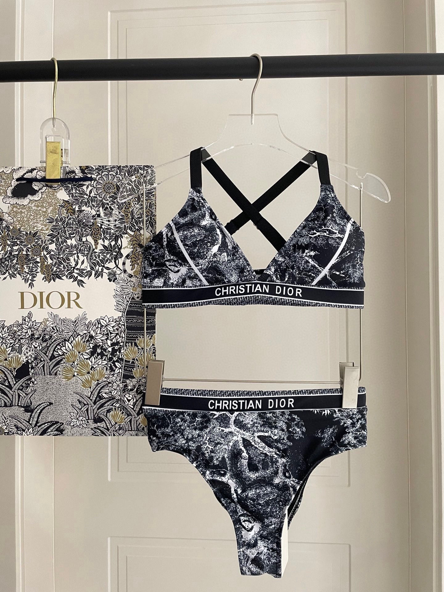 Accessories Bikinis — 4620ecc0 Angle 1