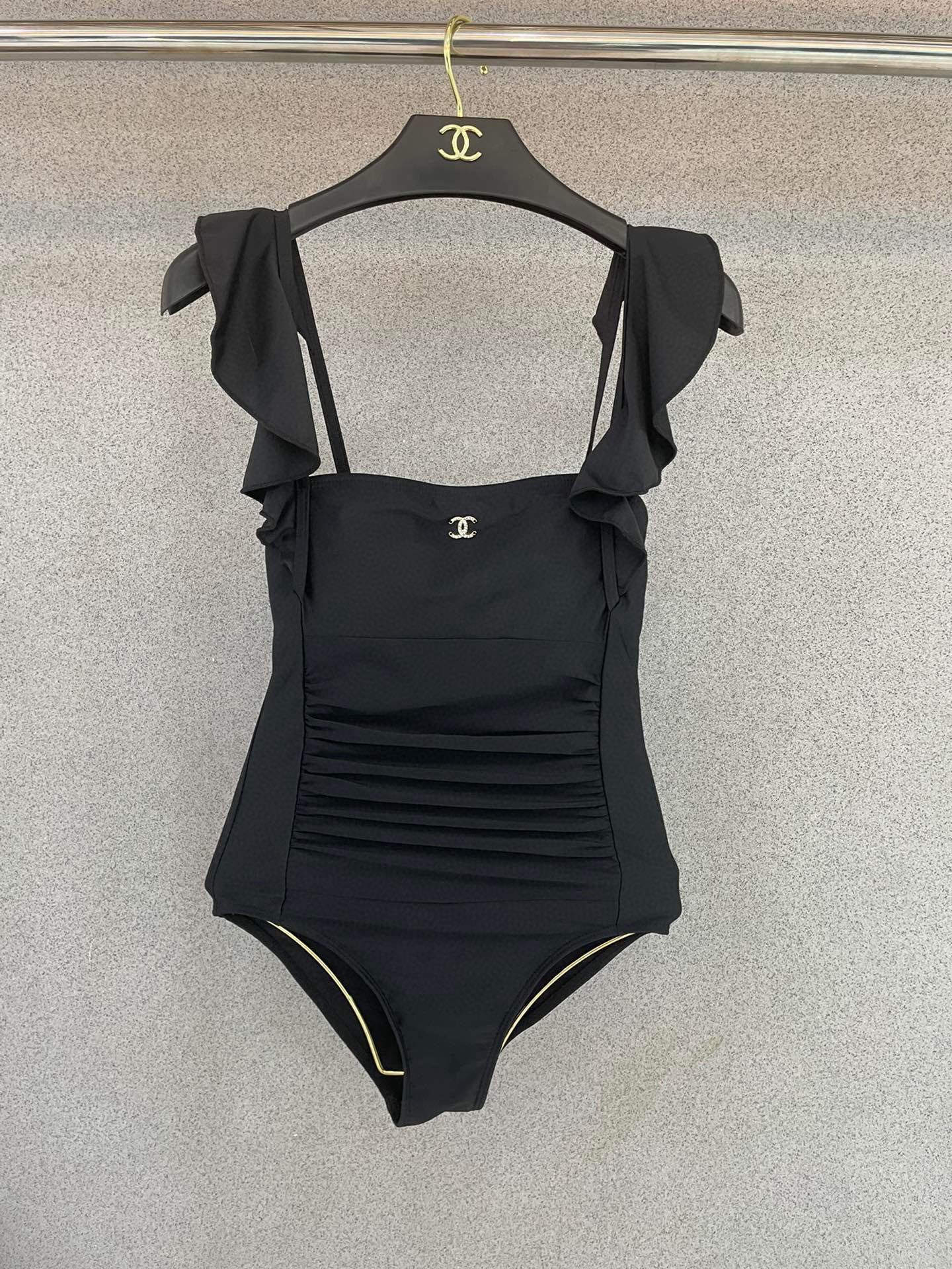 Accessories Bikinis — 4d169799 Angle 1