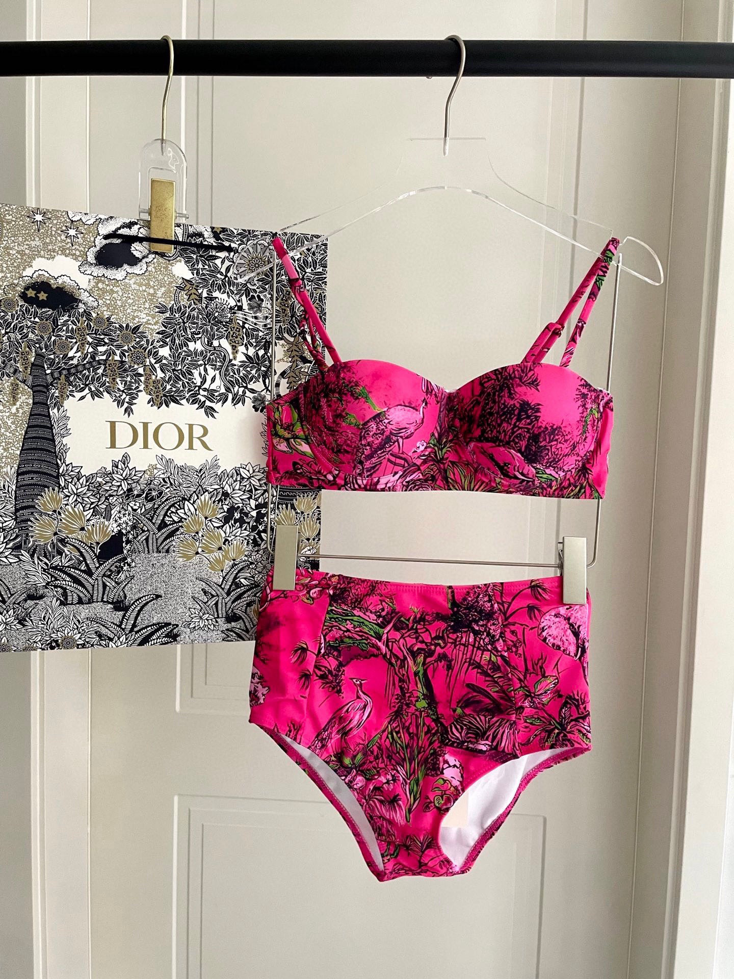 Accessories Bikinis — 501928c1 Angle 1