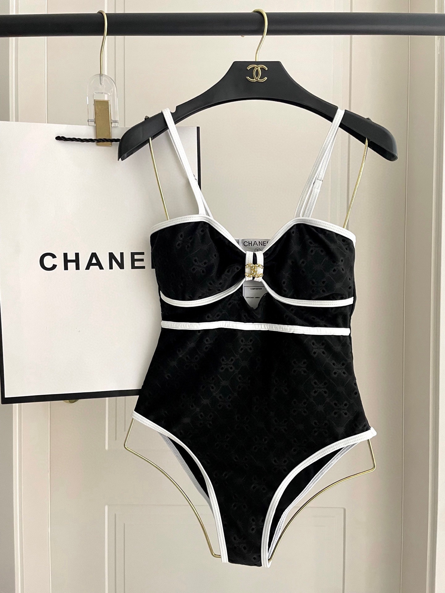 Accessories Bikinis — 596771e2 Angle 1