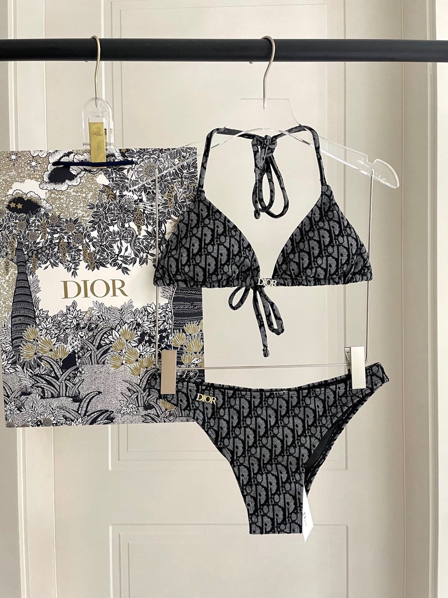 Accessories Bikinis — 9e9801c9 Angle 1