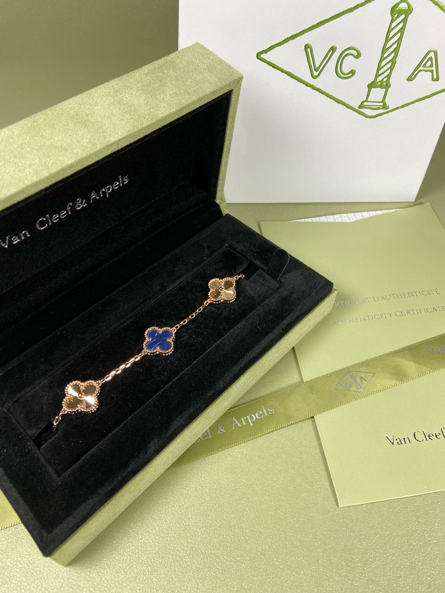 Accessories Necklaces — 491728a8 Angle 1