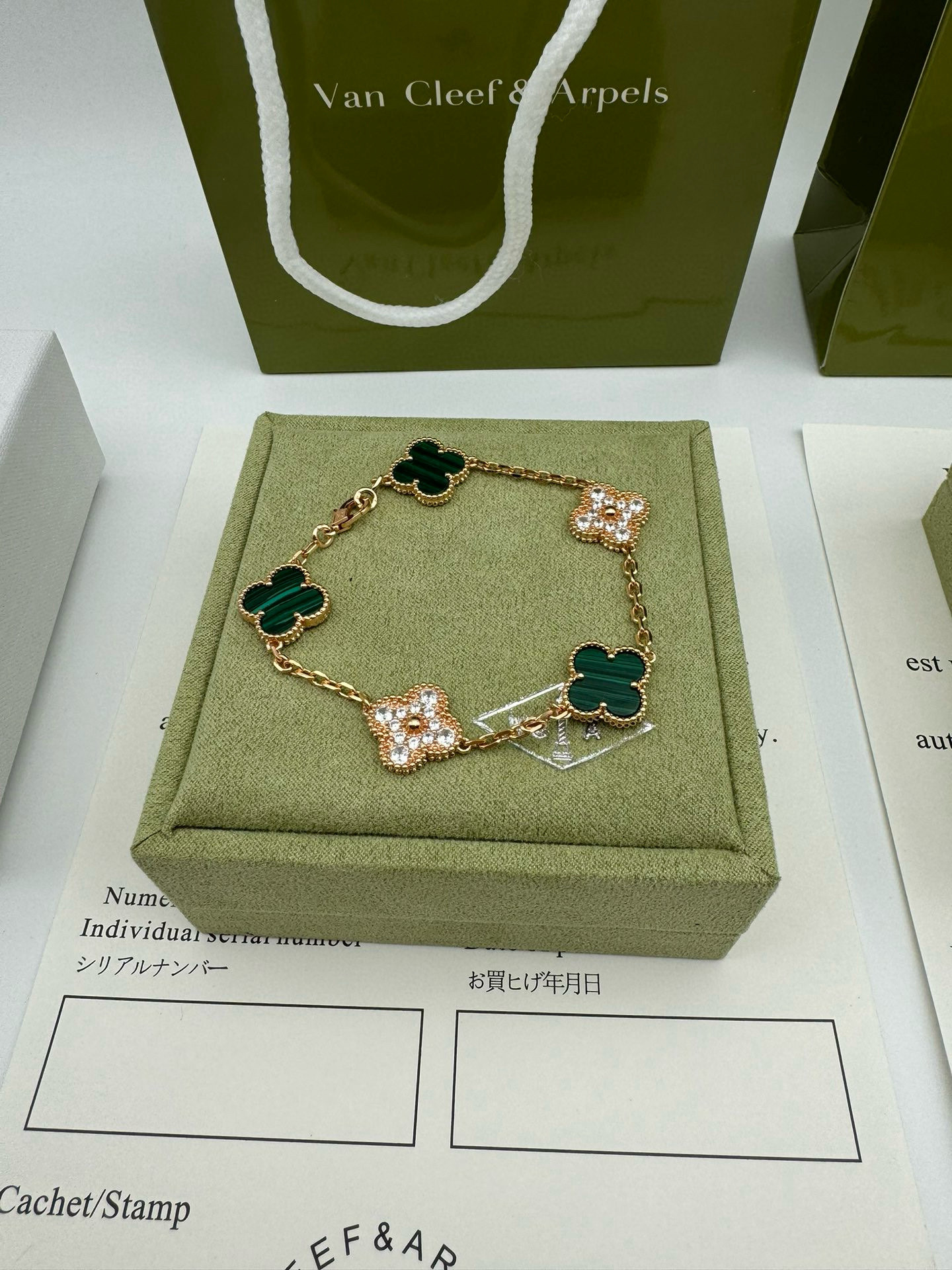 Accessories Necklaces — 7e81cf6a Angle 1
