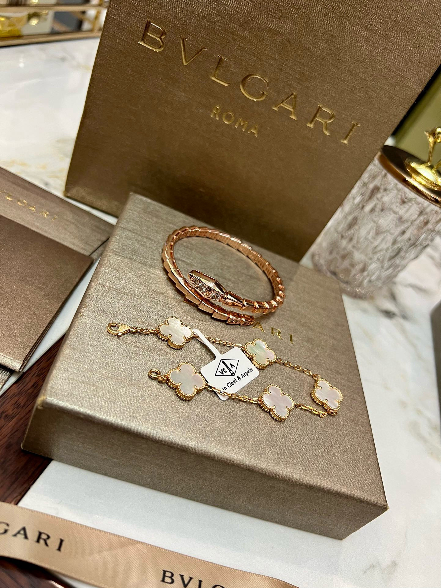 Accessories Necklaces — 83ab655c Angle 1