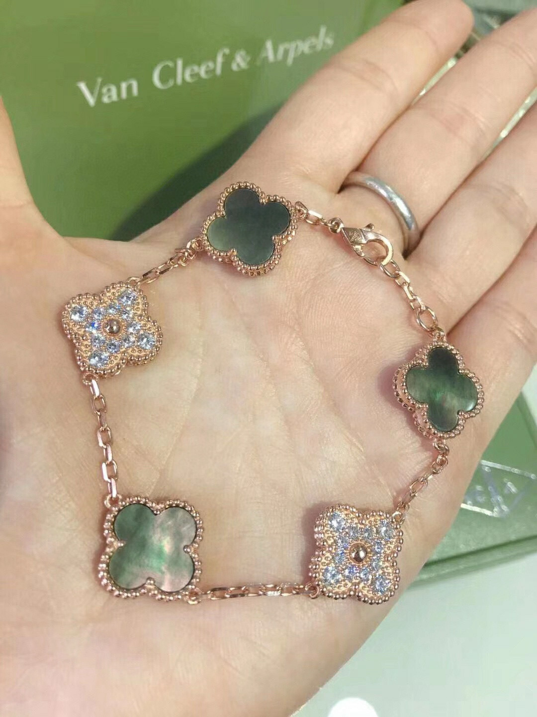 Accessories Necklaces — 99a681cc Angle 1