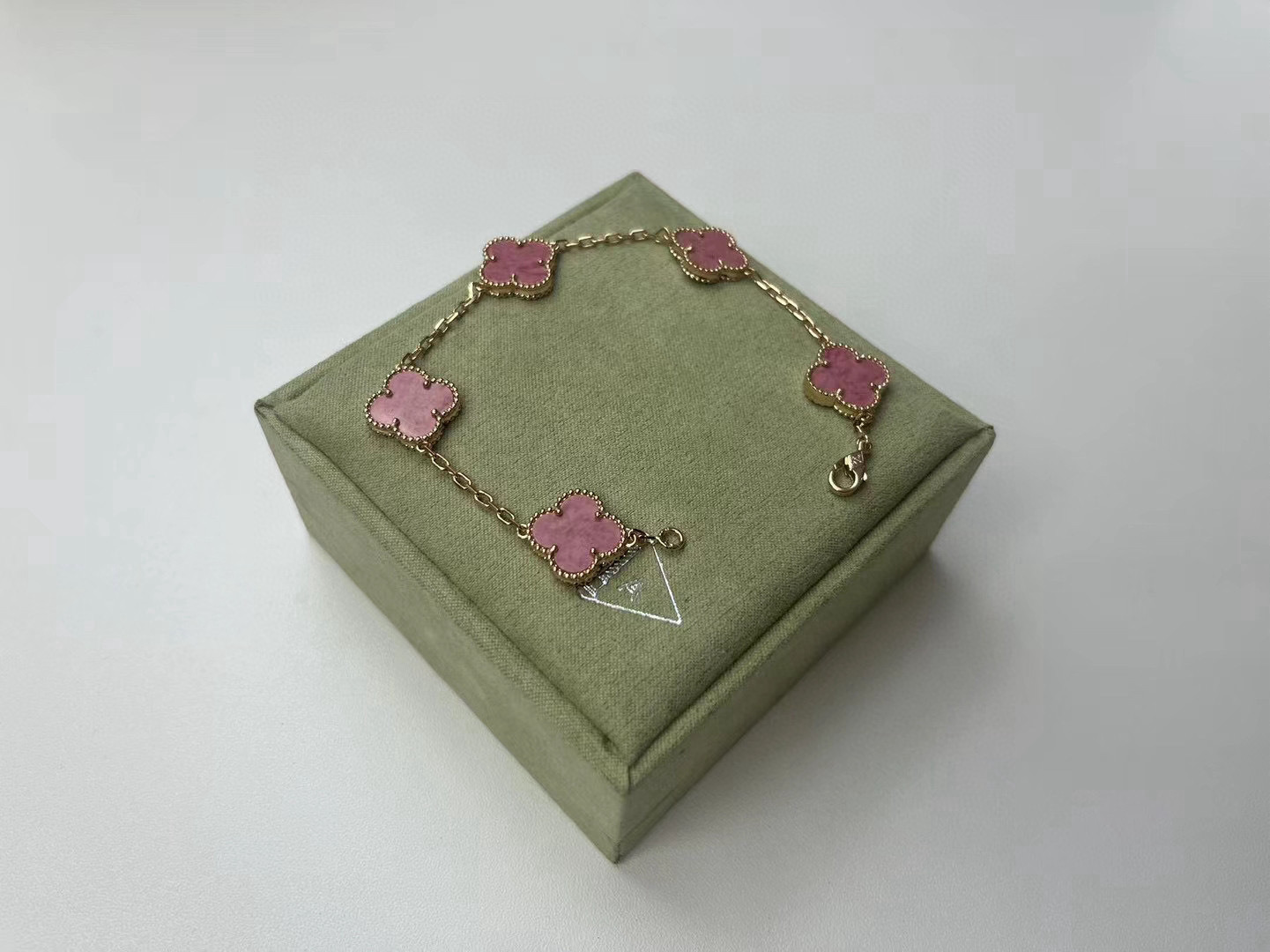 Accessories Necklaces — a76e34c7 Angle 1