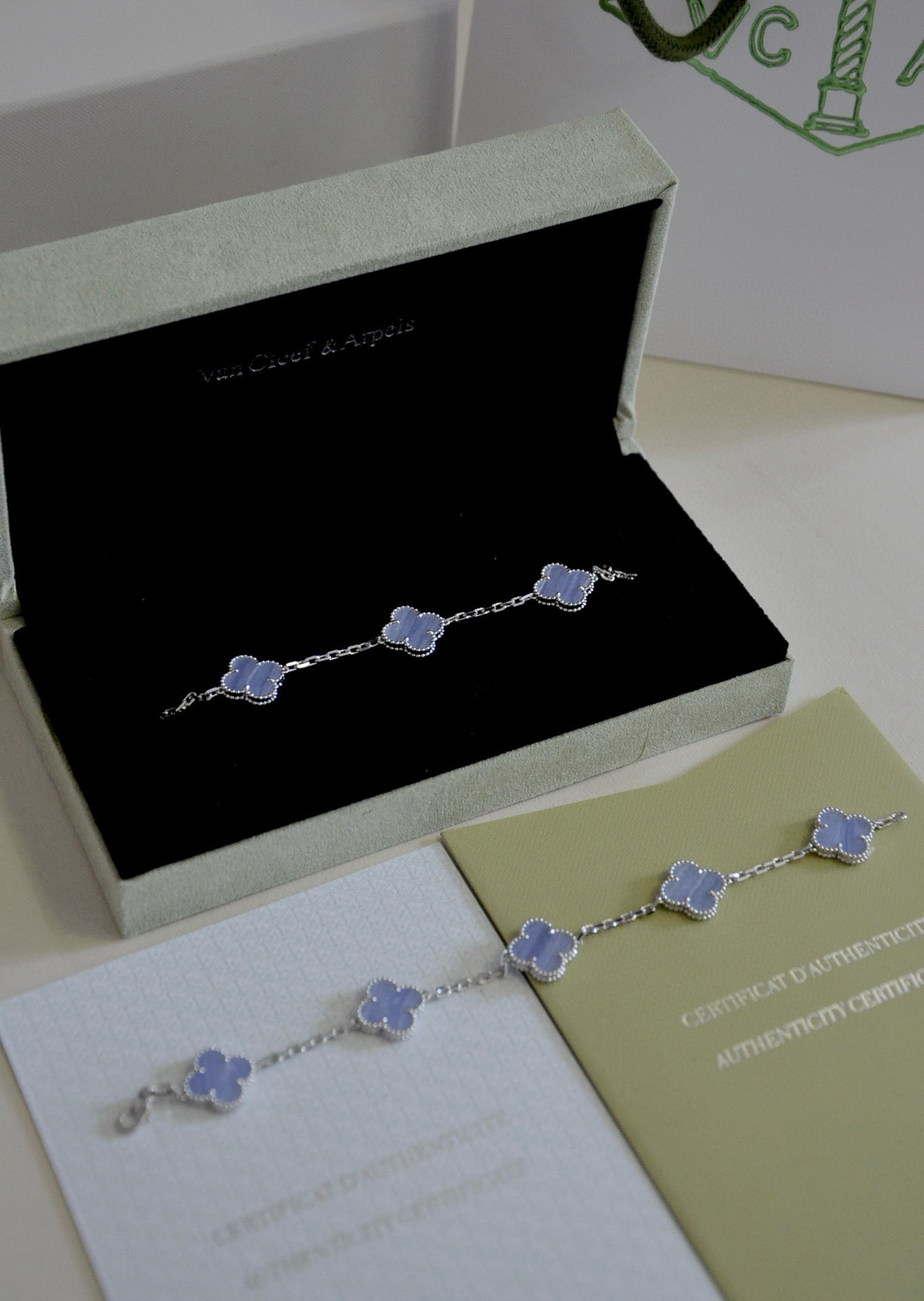 Accessories Necklaces — ce84ffac Angle 1