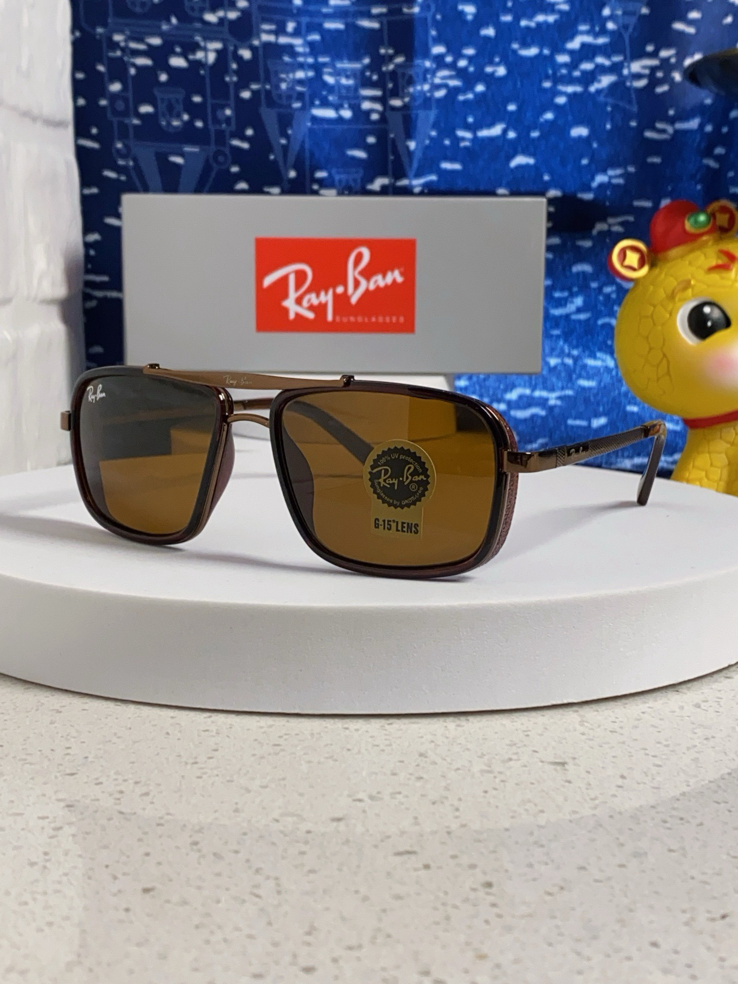 Accessories Sunglasses — 14b93975 Angle 1