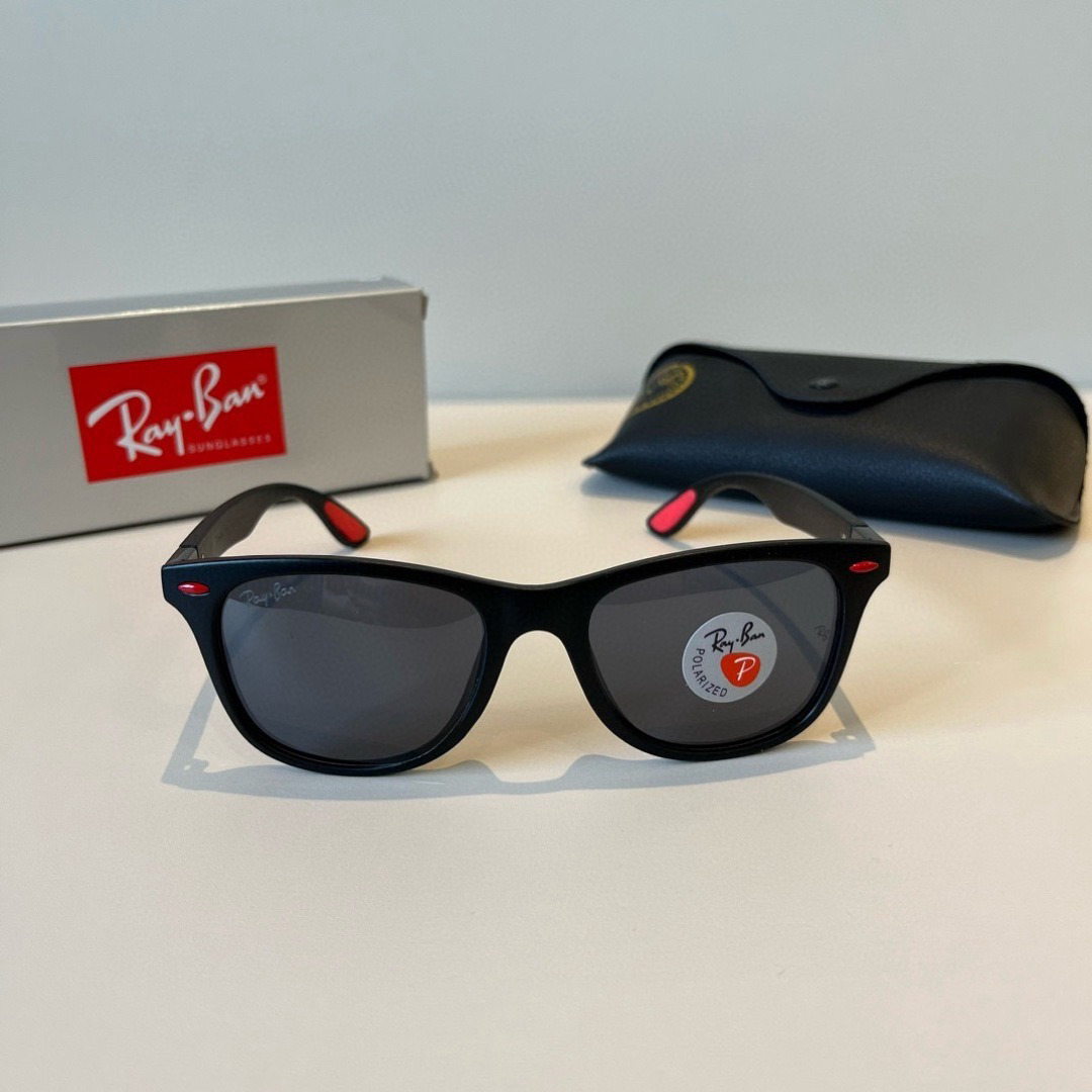 Accessories Sunglasses — 252f154f Angle 1