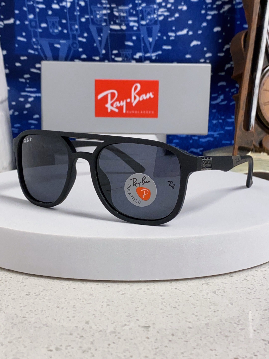 Accessories Sunglasses — 6c17ecdc Angle 1