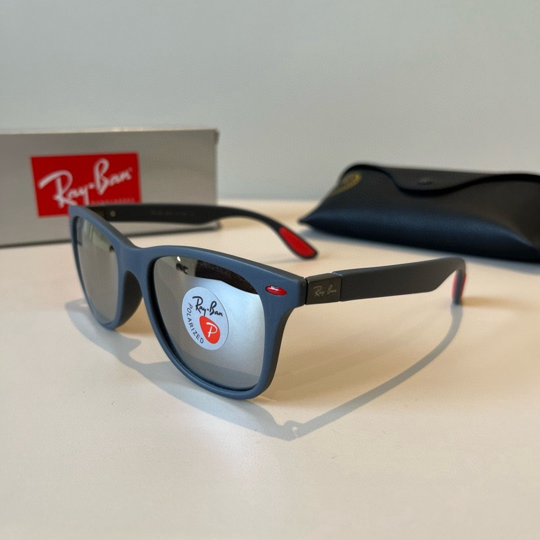 Accessories Sunglasses — 8210ab80 Angle 1