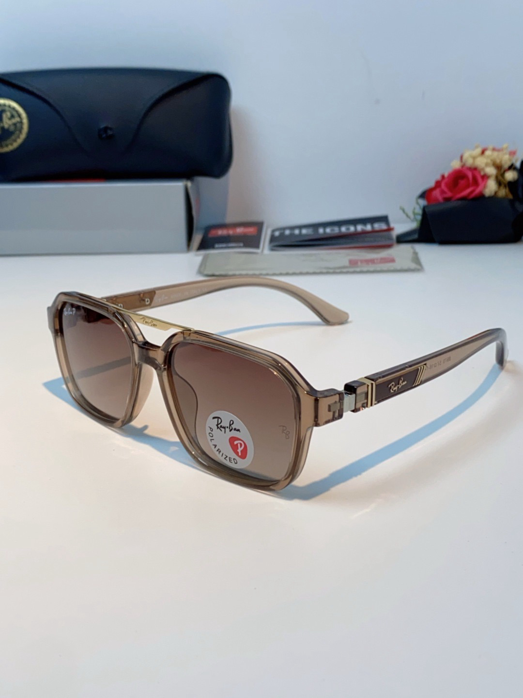 Accessories Sunglasses — a4014da1 Angle 1