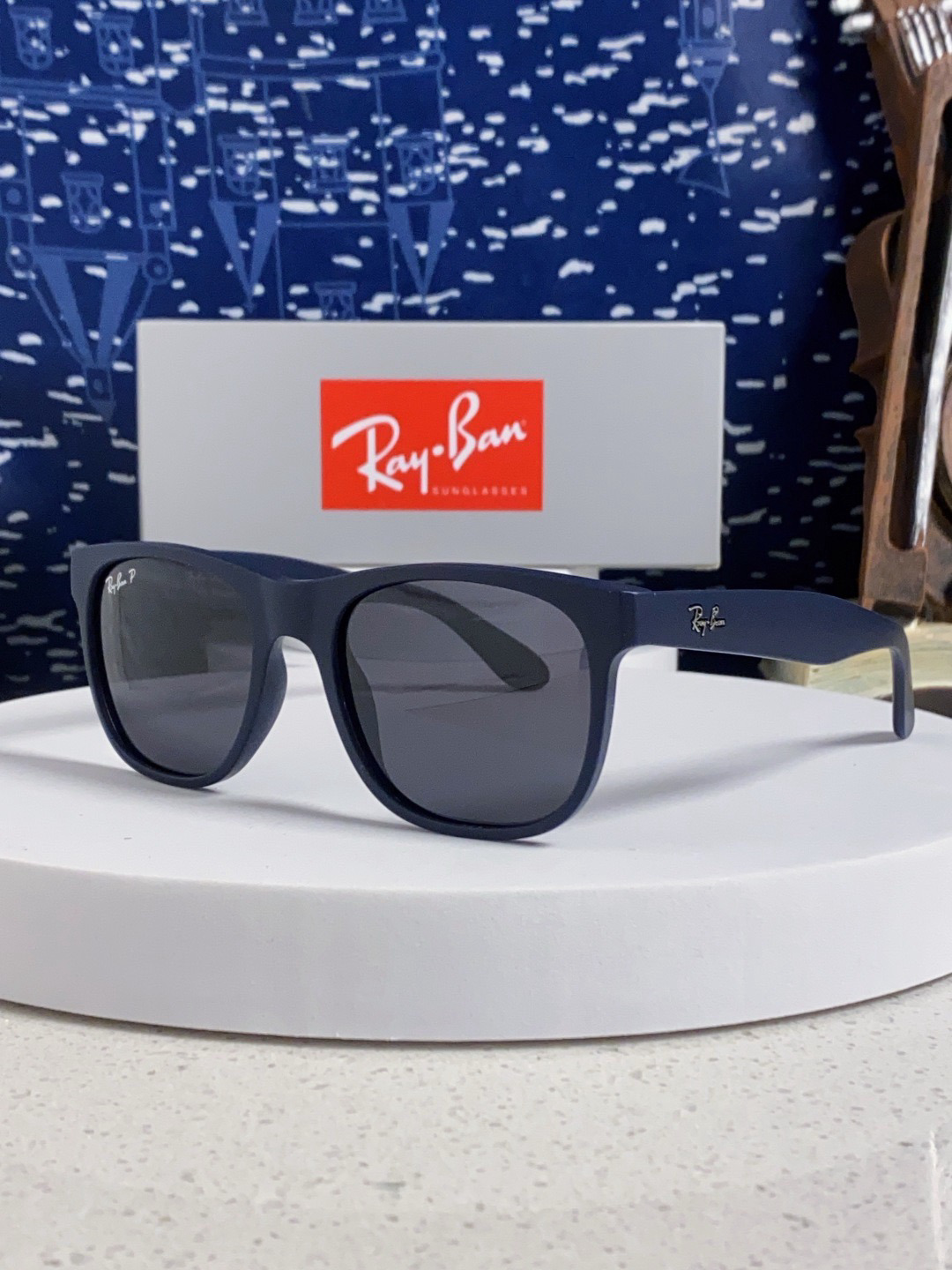 Accessories Sunglasses — aa31c538 Angle 1