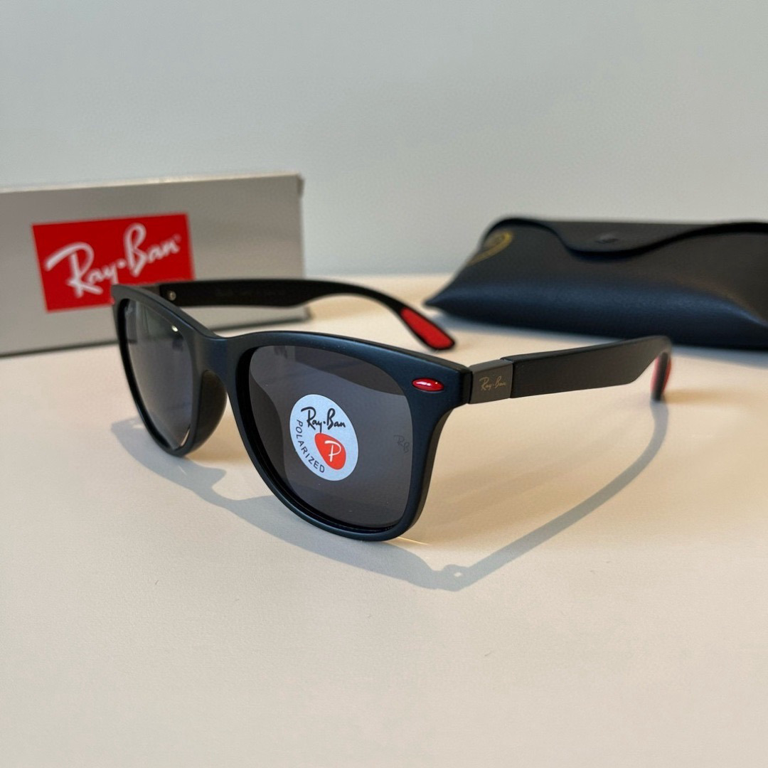 Accessories Sunglasses — cccc78f9 Angle 1