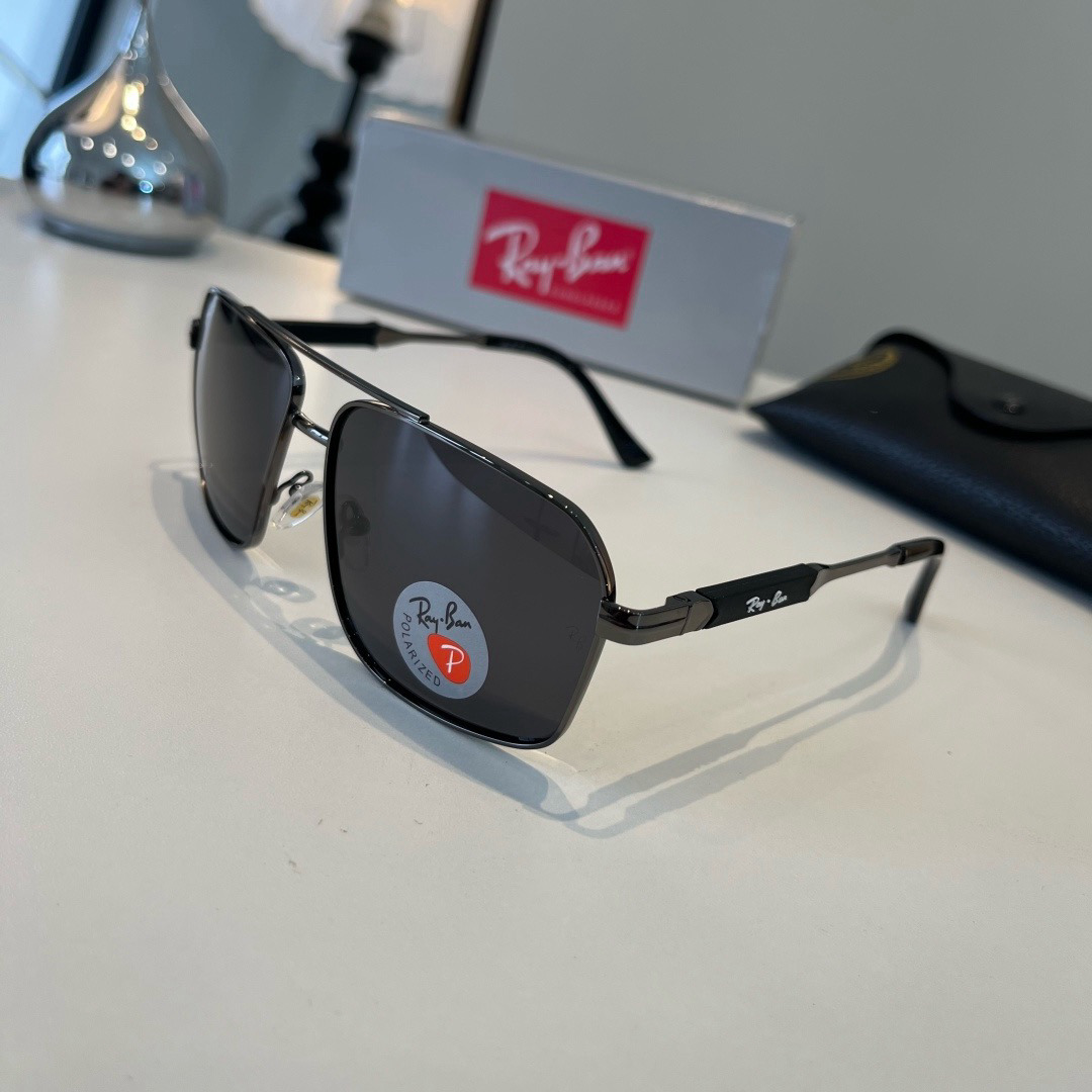 Accessories Sunglasses — e25659c7 Angle 1