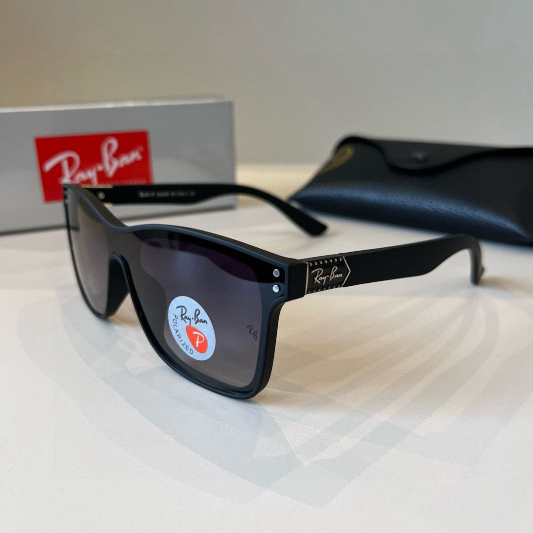 Accessories Sunglasses — e7fc9413 Angle 1