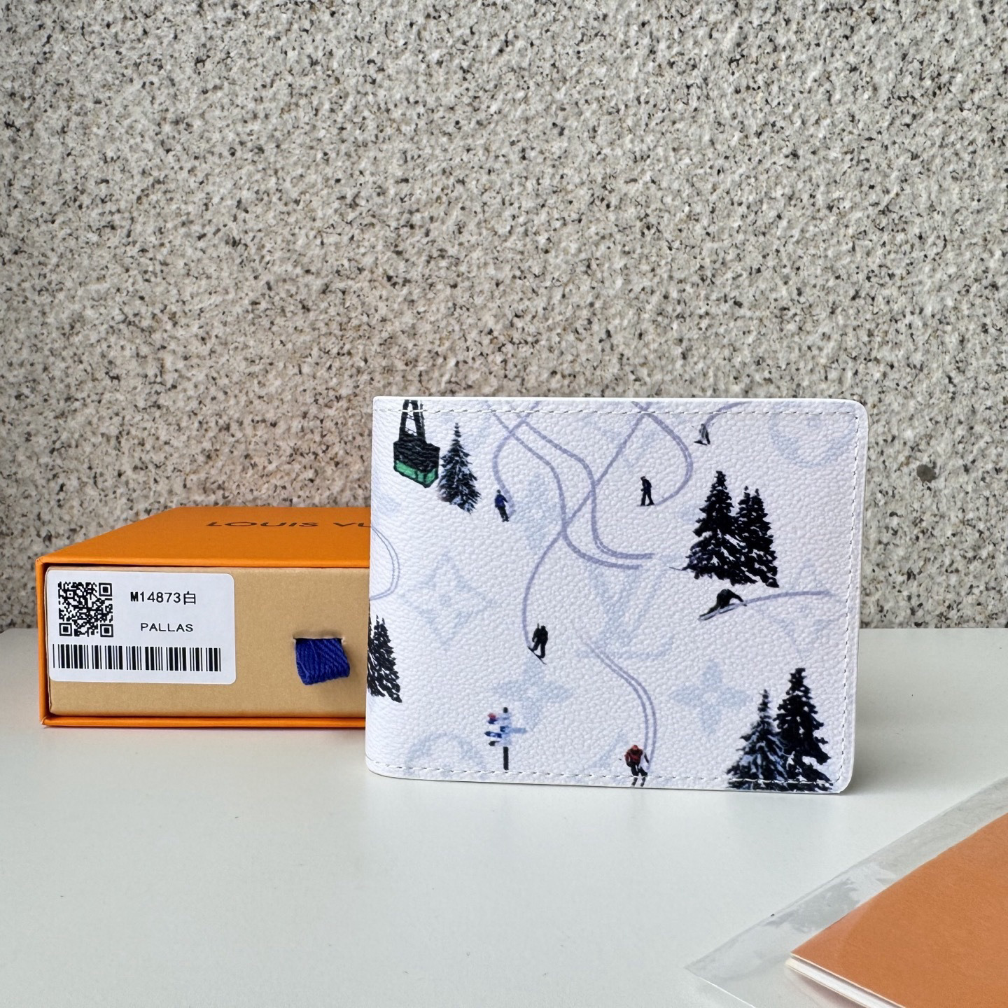 Accessories Wallets — 1318be72 Angle 1