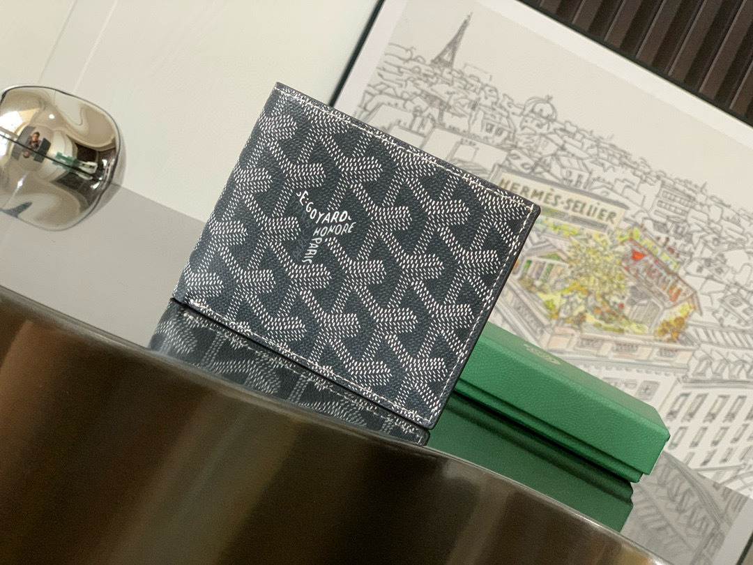 Accessories Wallets — 15b1d9f2 Angle 1