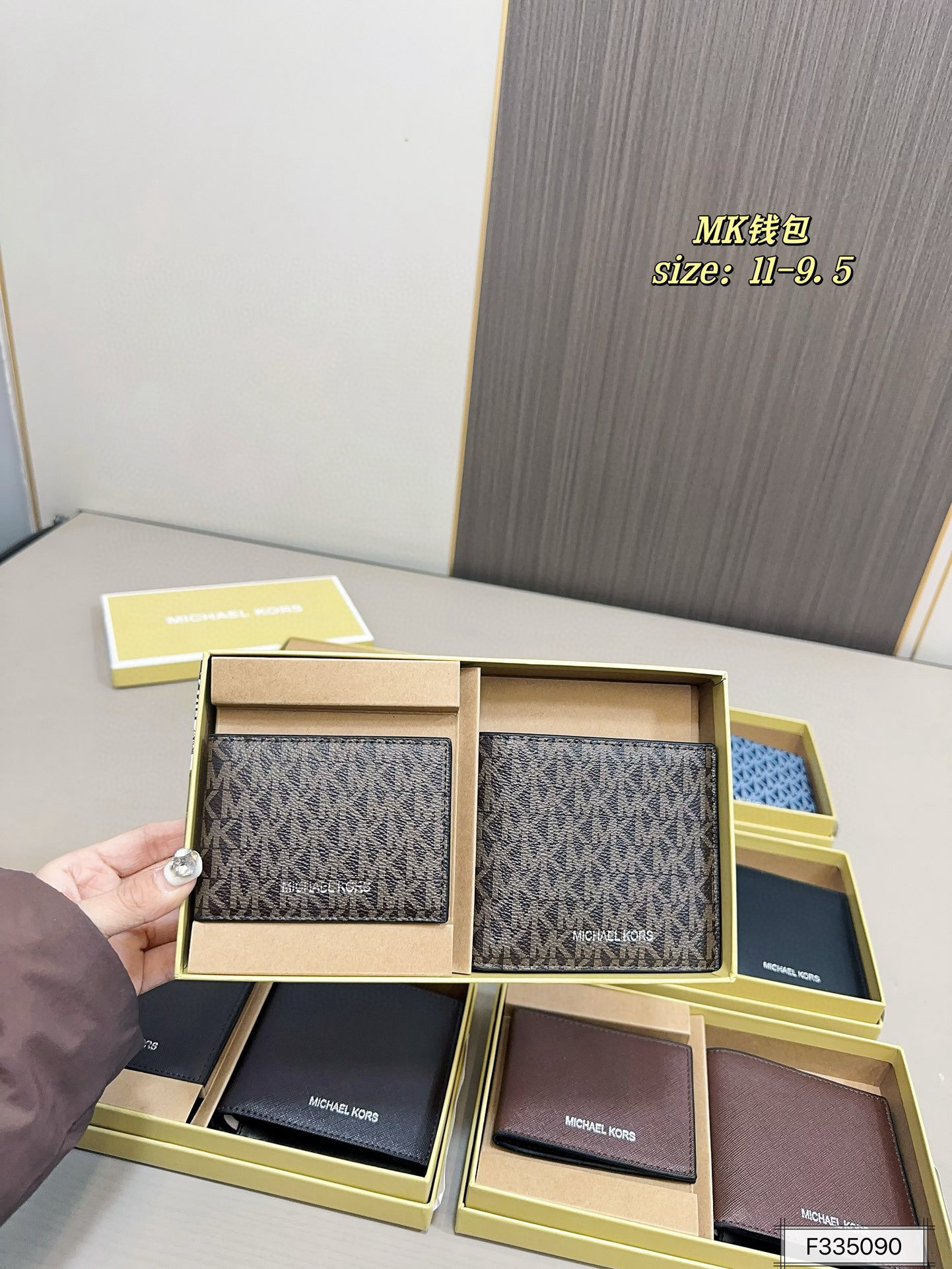 Accessories Wallets — 40ead322 Angle 1