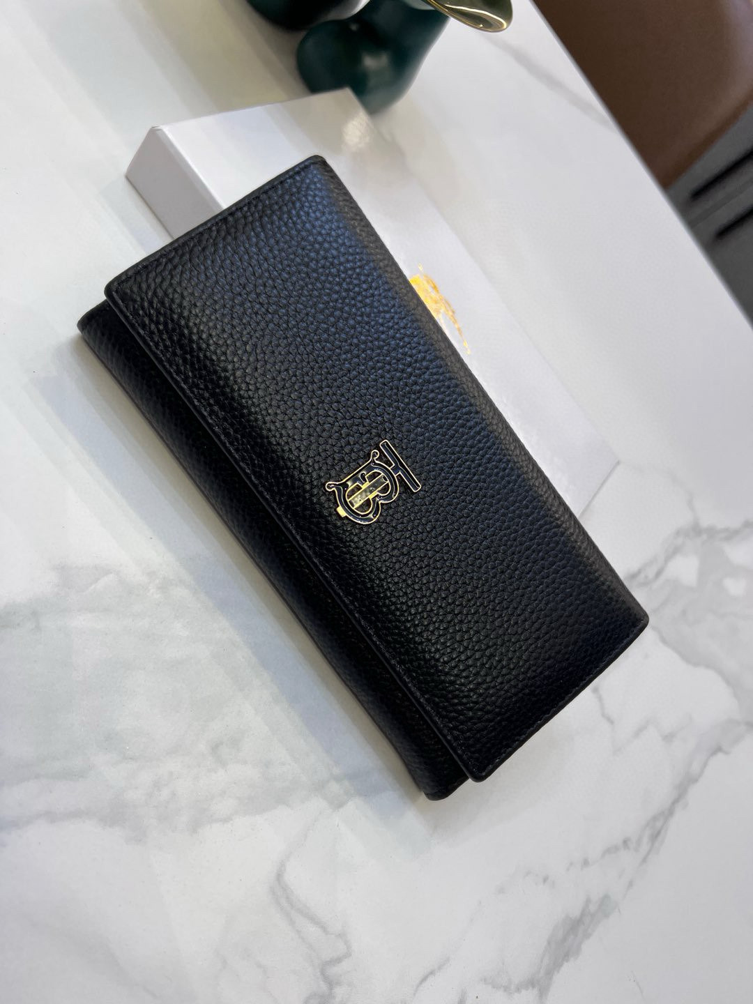 Accessories Wallets — c1ffca38 Angle 1