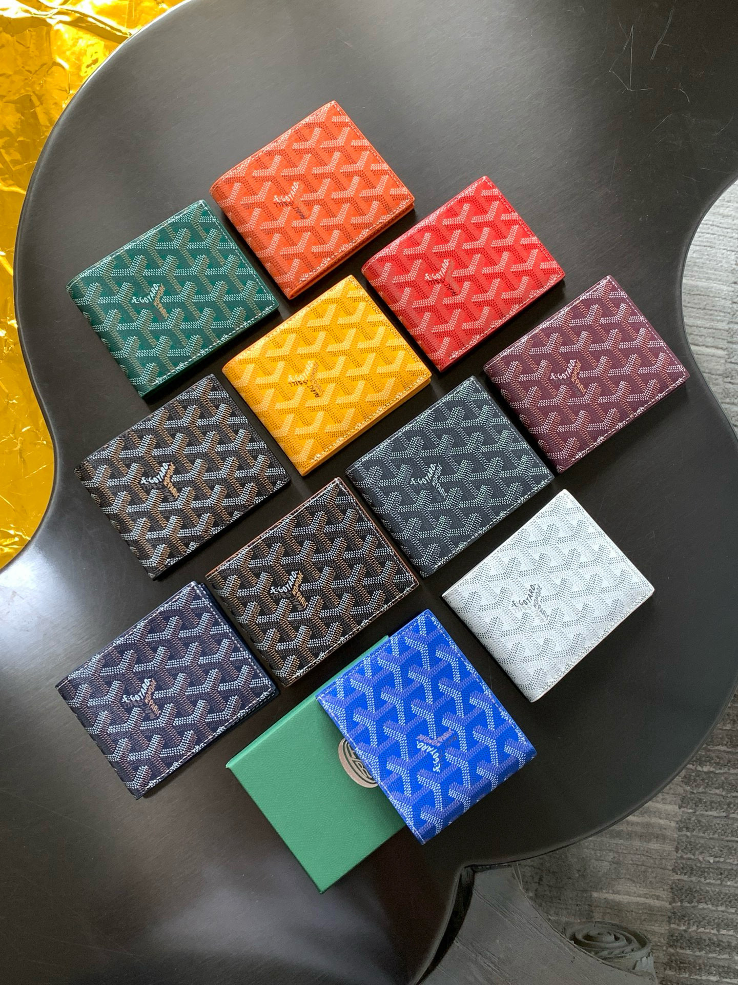 Accessories Wallets — c37c0519 Angle 1