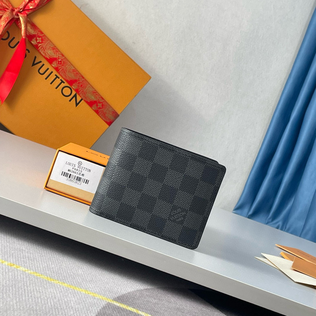 Accessories Wallets — cc84aa89 Angle 1