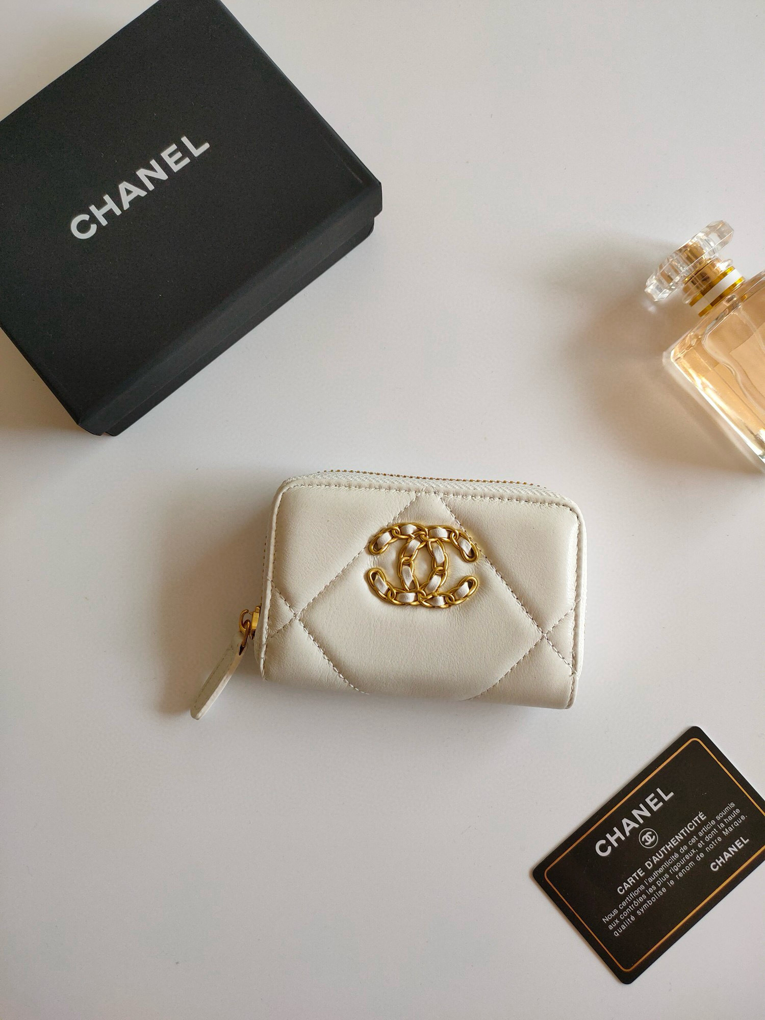 Accessories Womens Wallets — 01317d98 Angle 1
