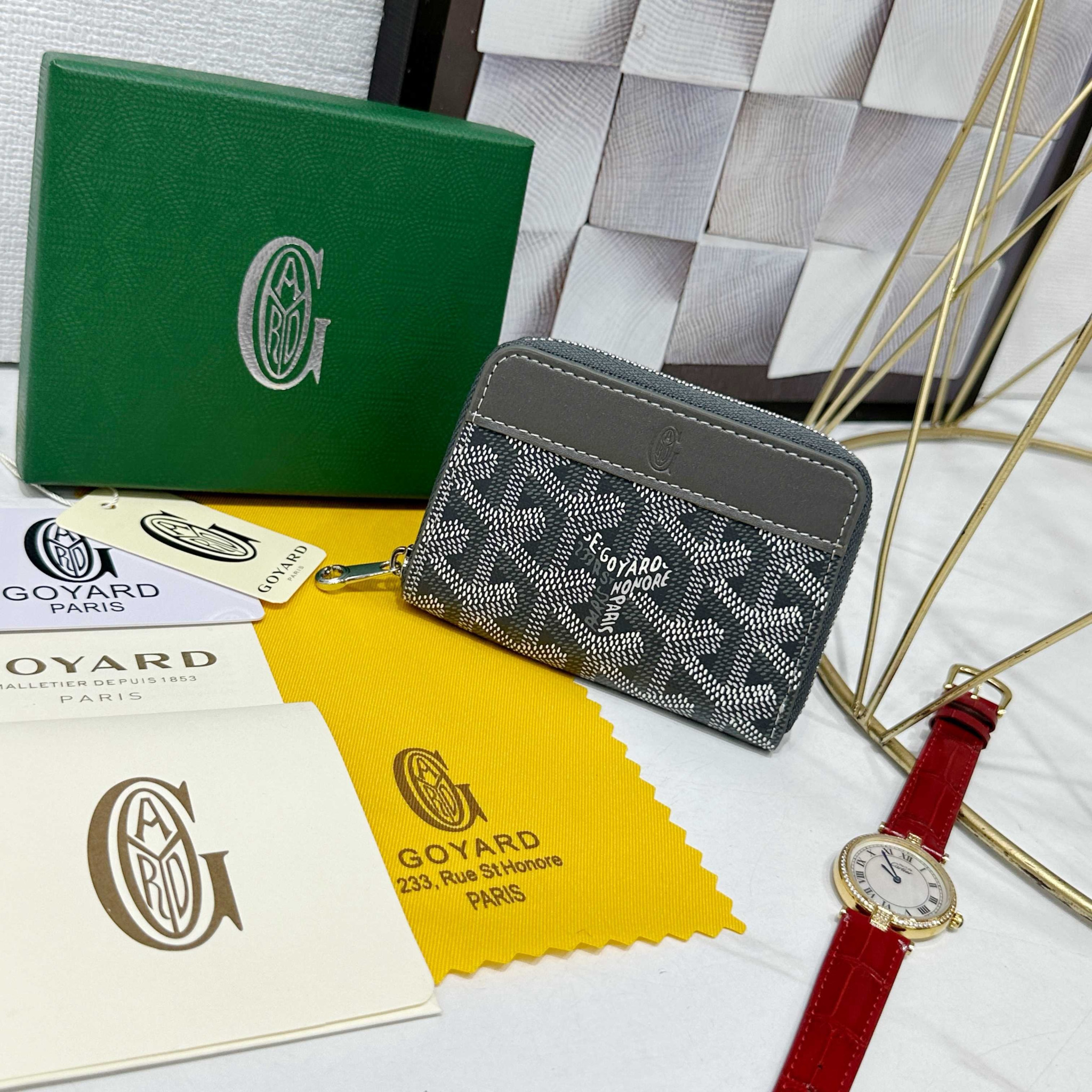 Accessories Womens Wallets — 5ea804f5 Angle 1
