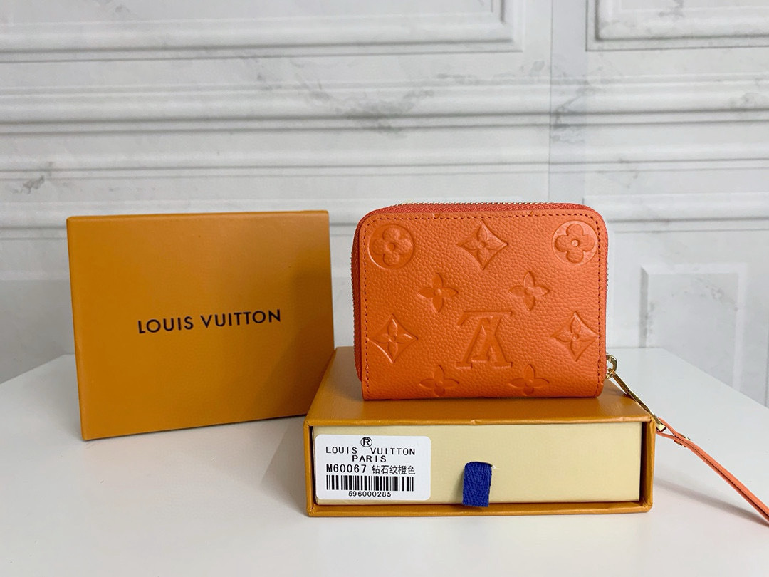 Accessories Womens Wallets — 5f74d24f Angle 1