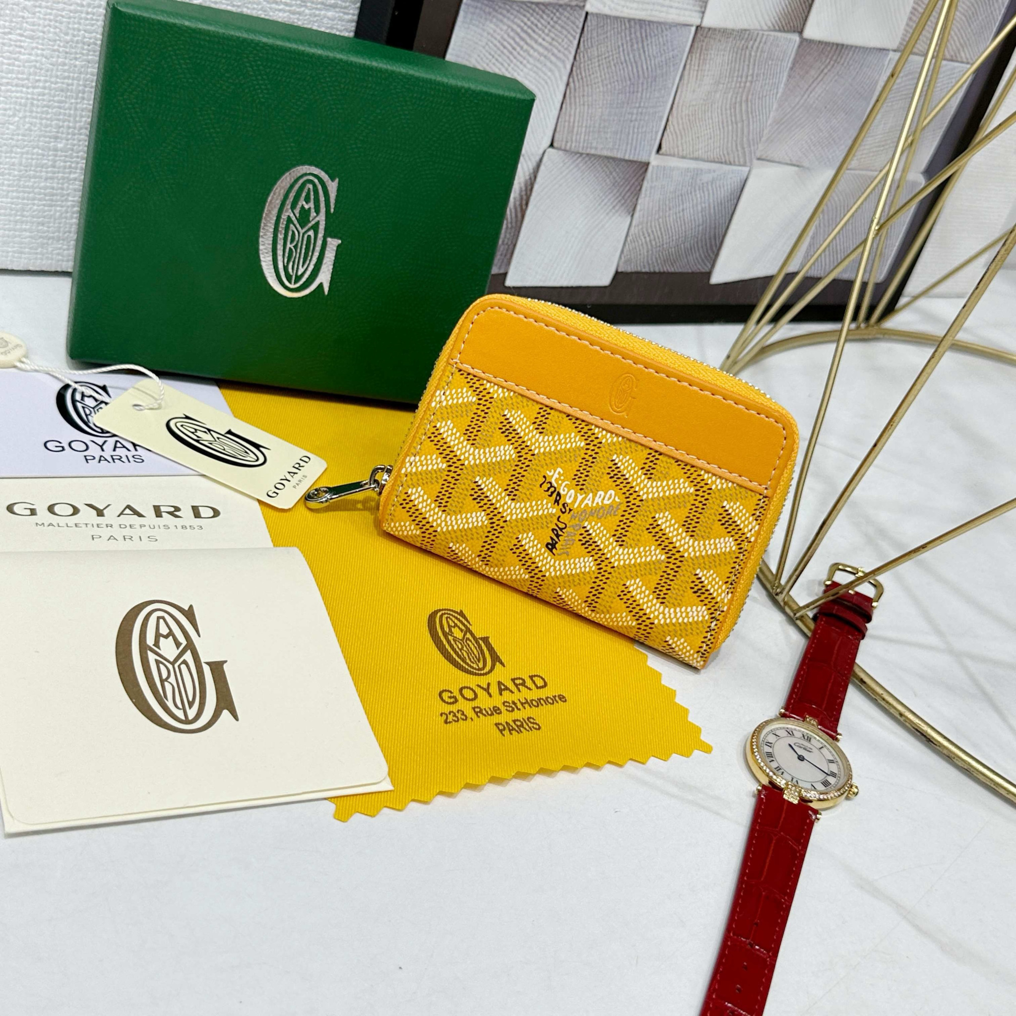 Accessories Womens Wallets — a9c7d5c4 Angle 1