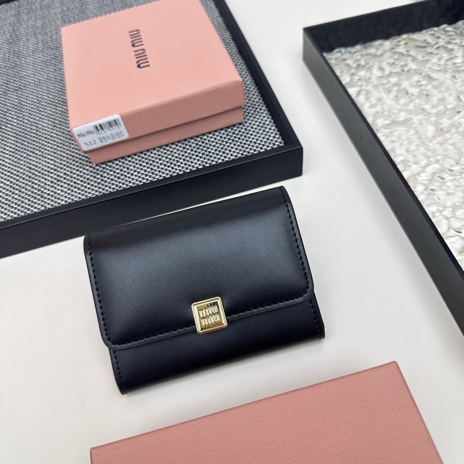 Accessories Womens Wallets — b3c49e2d Angle 1