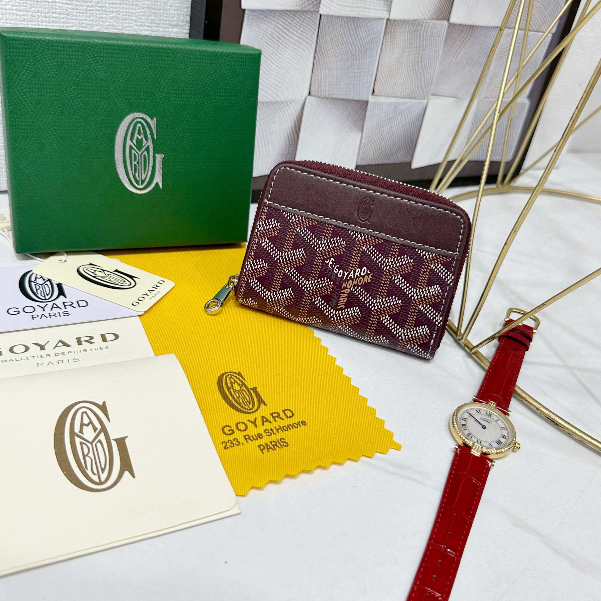Accessories Womens Wallets — c41aa800 Angle 1