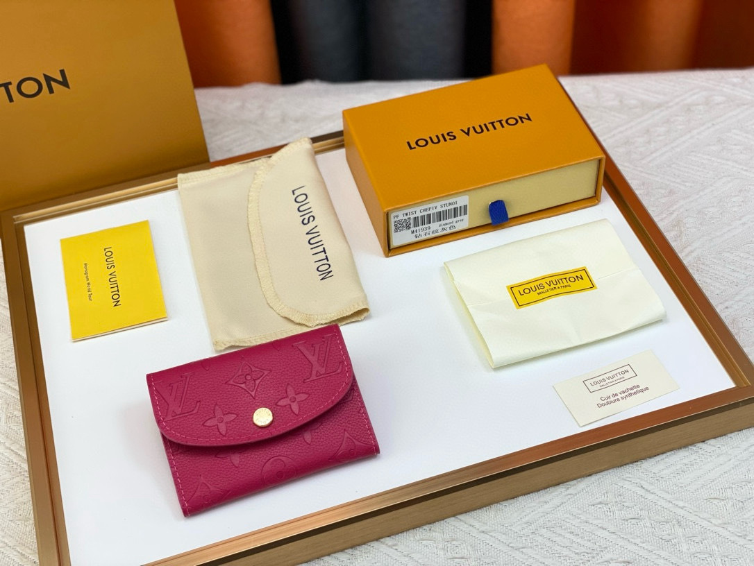 Accessories Womens Wallets — dfb5a517 Angle 1
