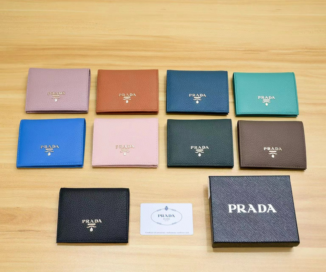 Accessories Womens Wallets — e0bdc5ff Angle 1
