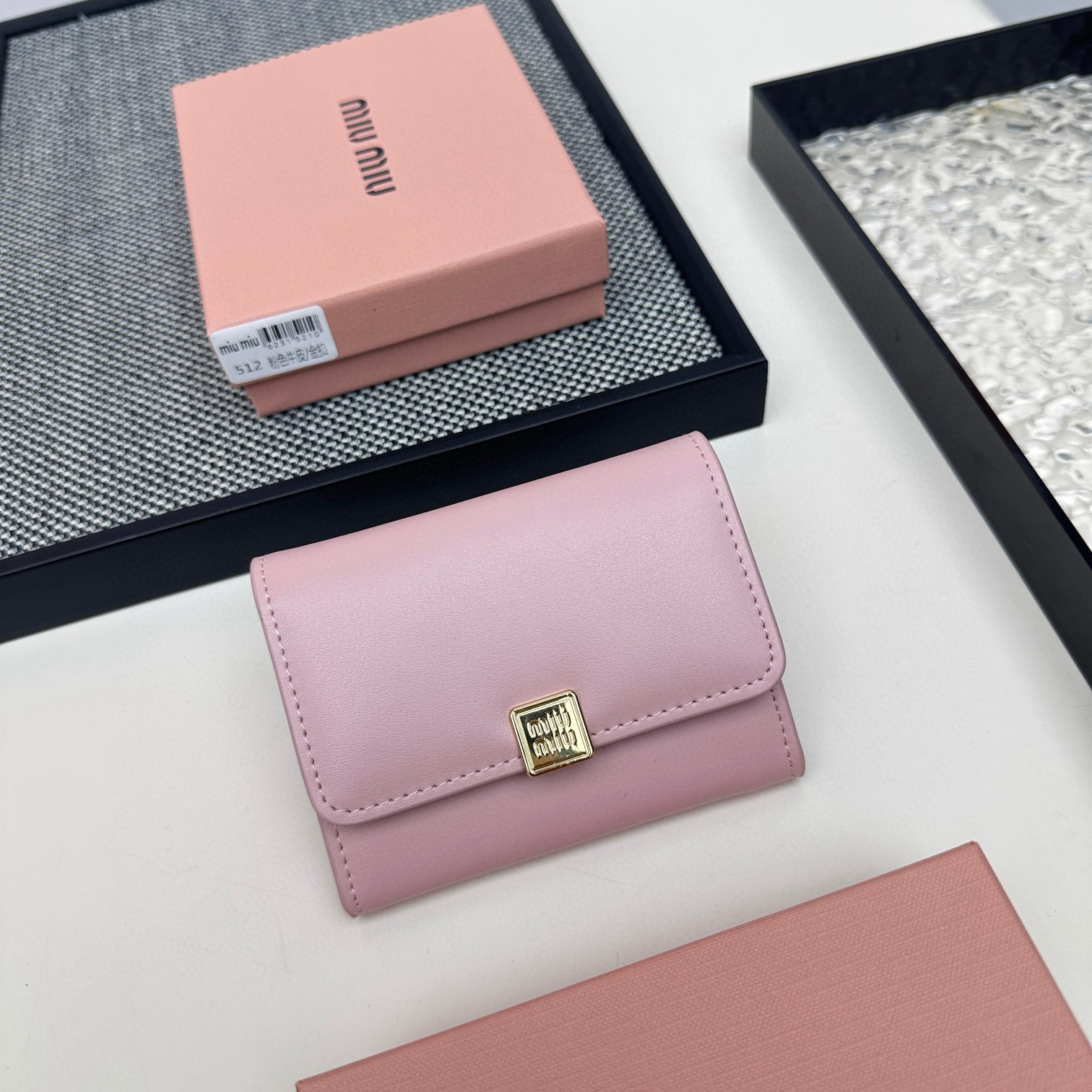 Accessories Womens Wallets — f0f88d9e Angle 1
