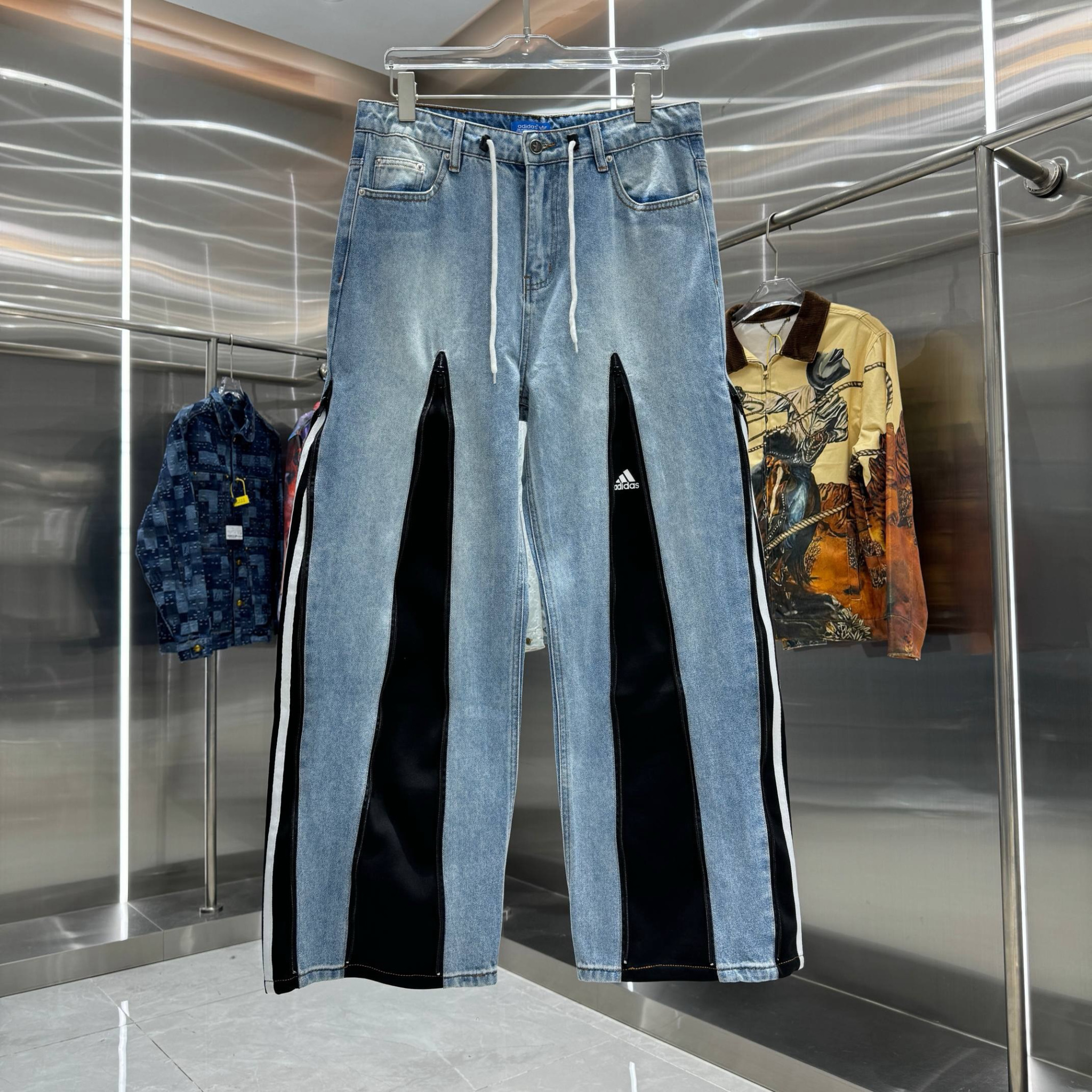 Adidas Pants — 23706a08 Angle 1