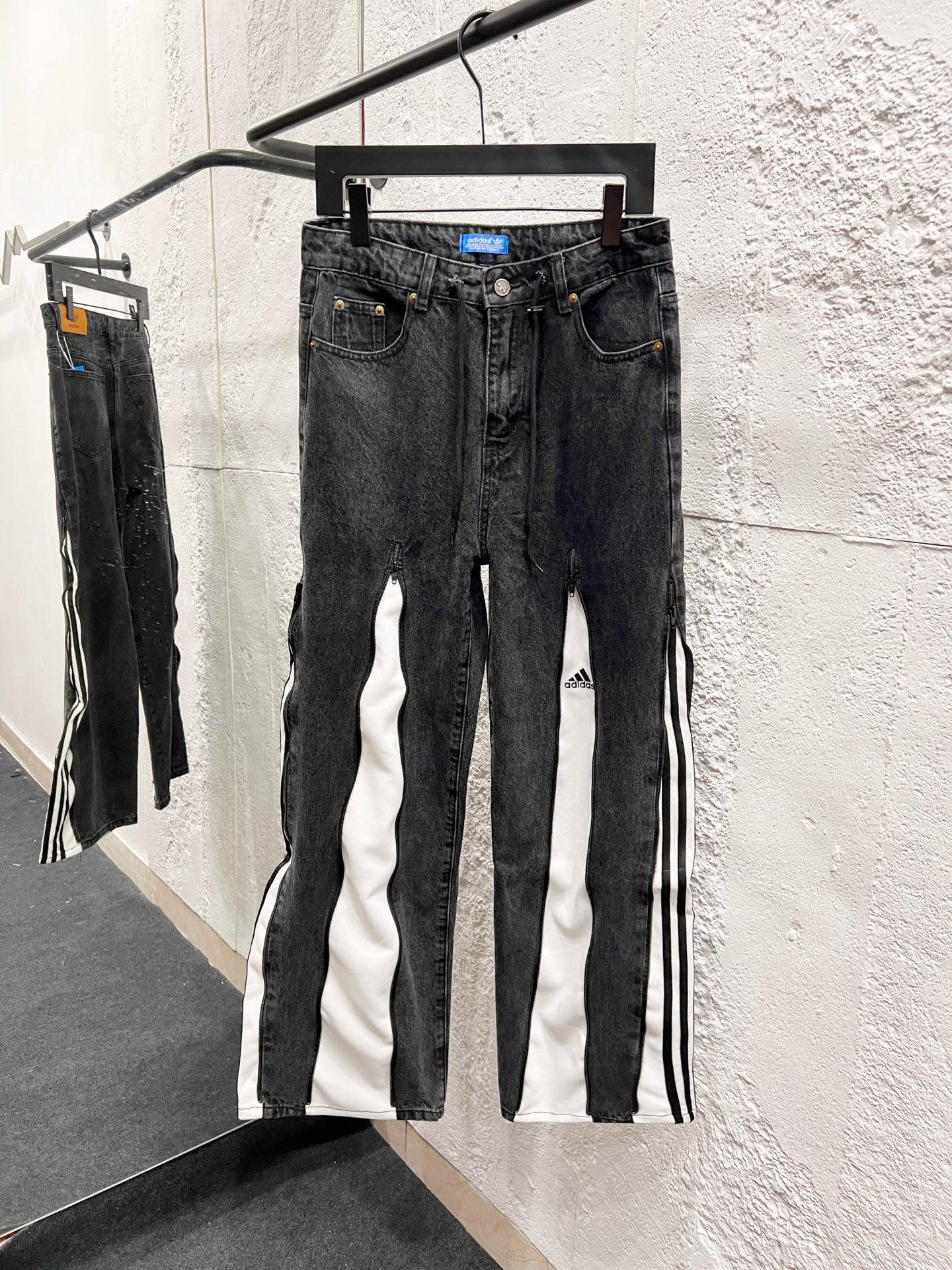 Adidas Pants — 2773a9aa Angle 1
