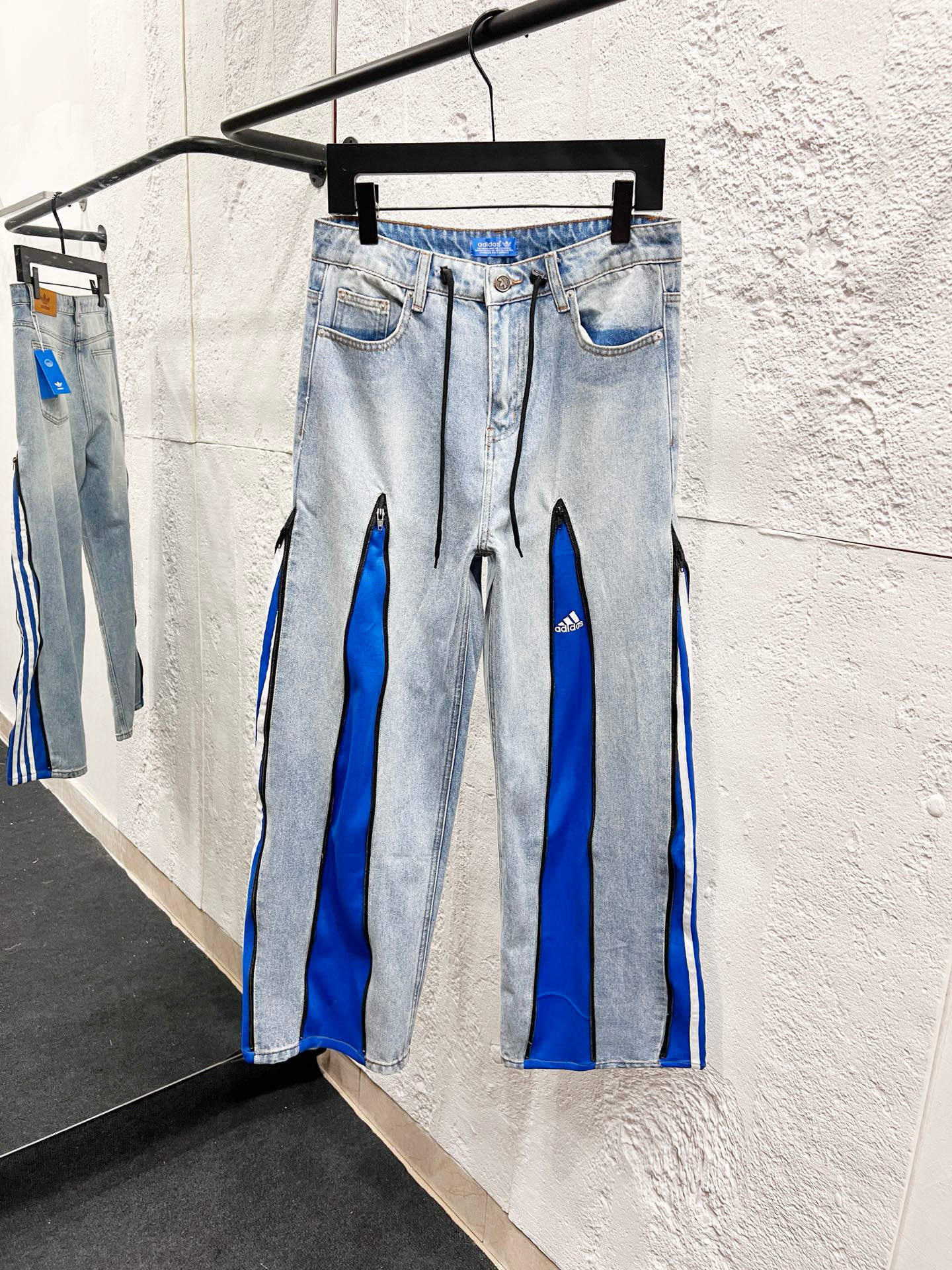Adidas Pants — 6ed75f7e Angle 1