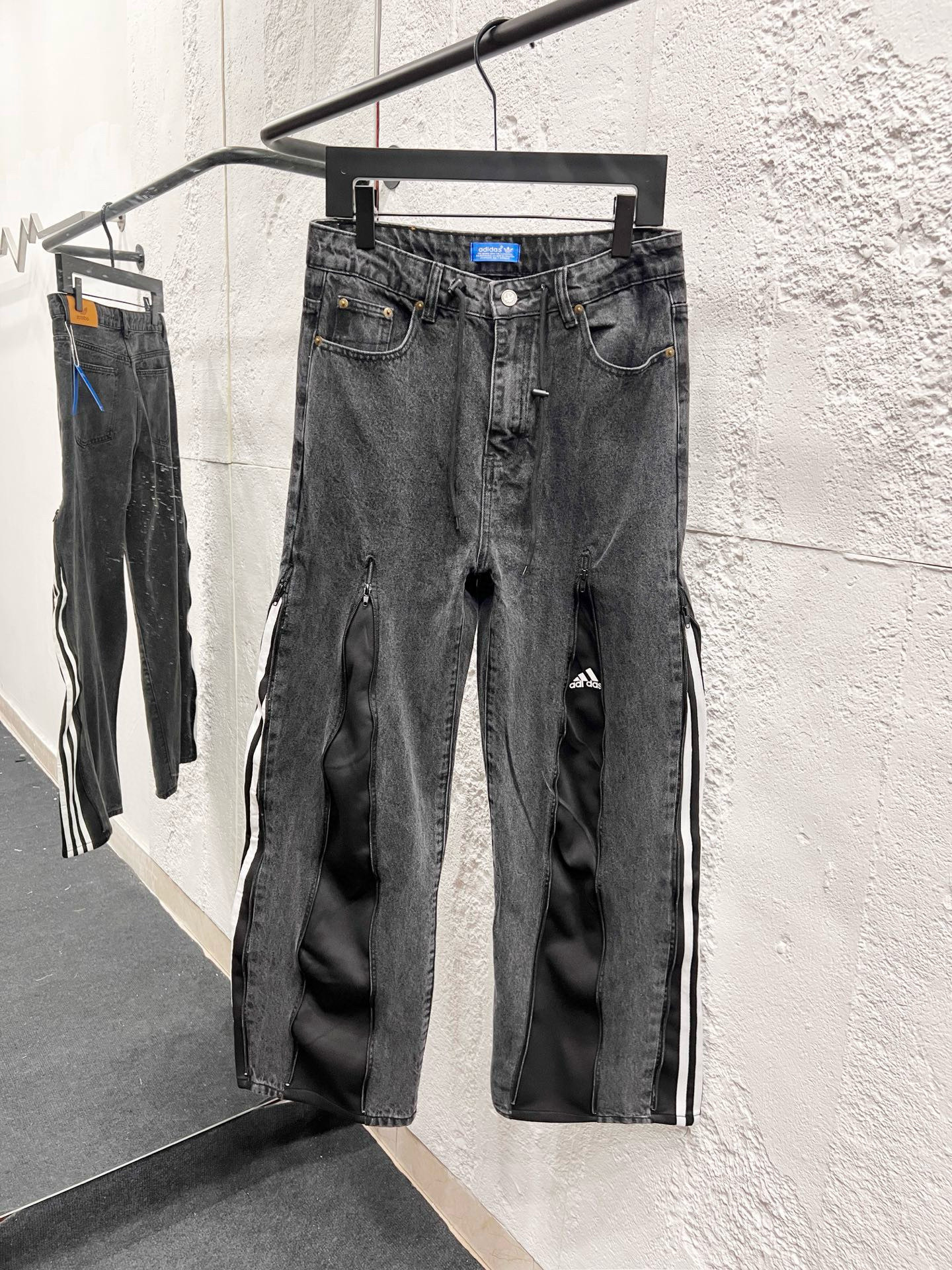 Adidas Pants — b893b4f8 Angle 1