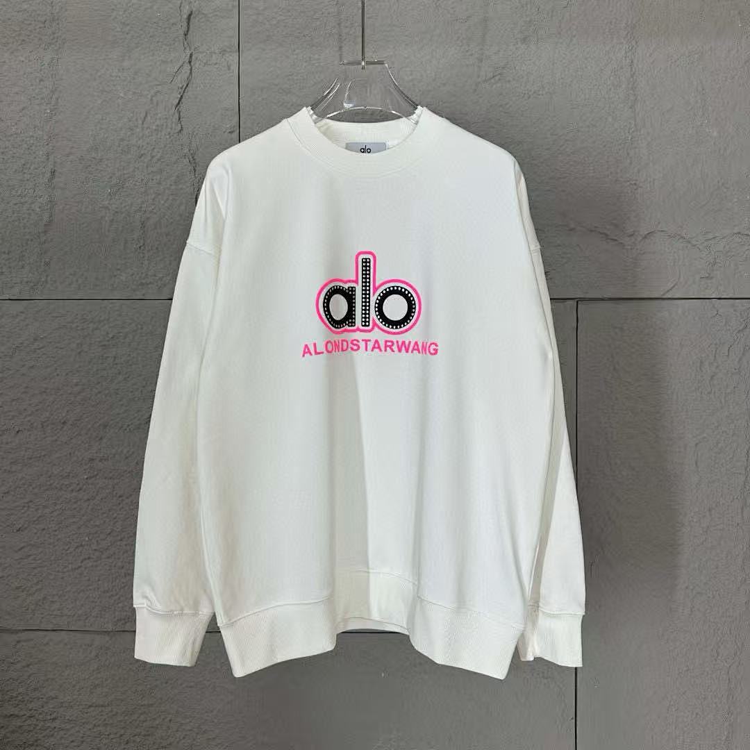 Alo Sweatshirt — 1536d36d Angle 1