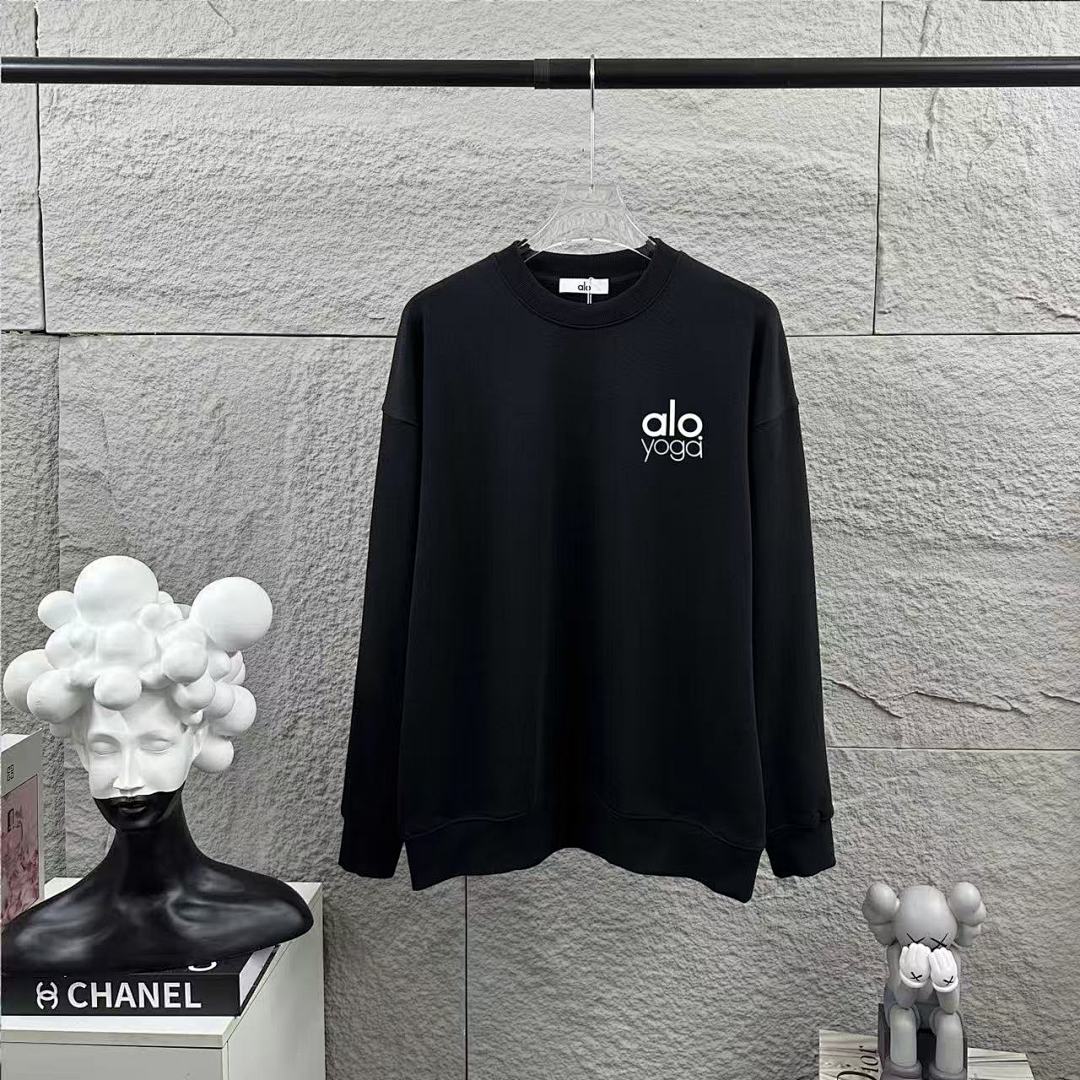 Alo Sweatshirt — 16268e92 Angle 1