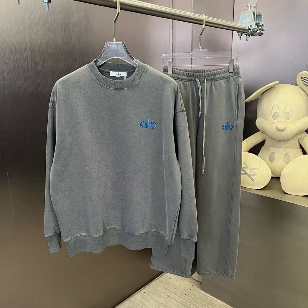 Alo Sweatshirt — 1ab9d114 Angle 1