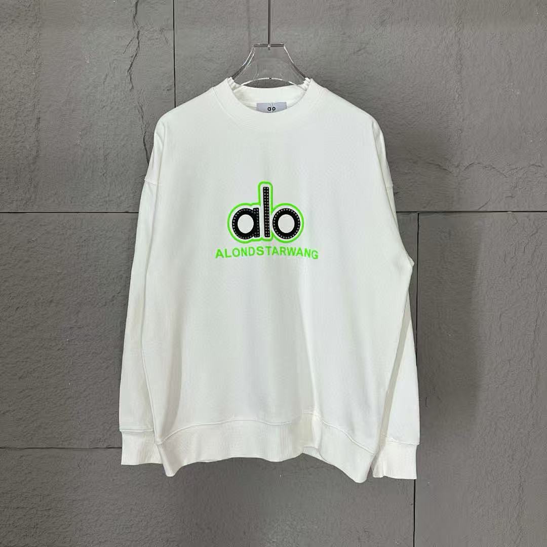 Alo Sweatshirt — 2a622f08 Angle 1