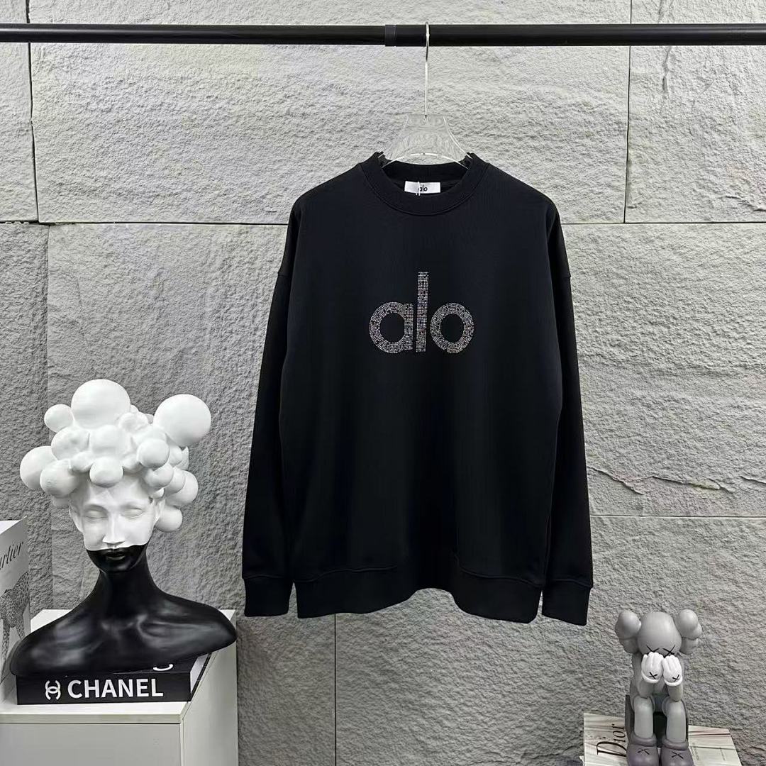 Alo Sweatshirt — 4c2eae9f Angle 1