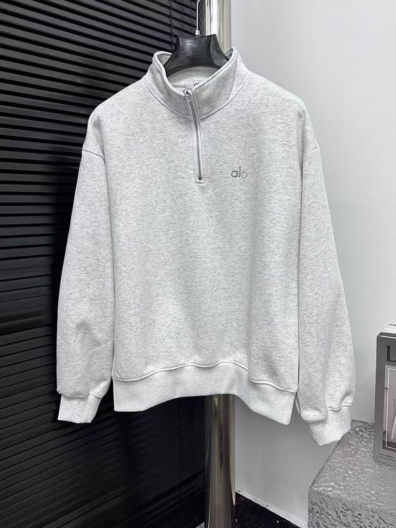 Alo Sweatshirt — 942a45c0 Angle 1