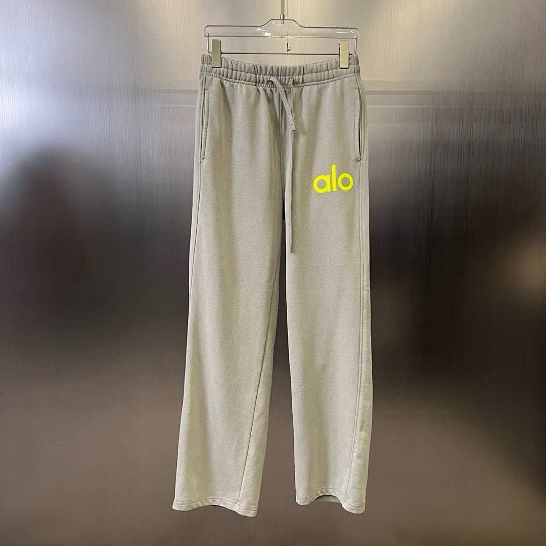 Alo Sweatshirt — a8a7fae9 Angle 1