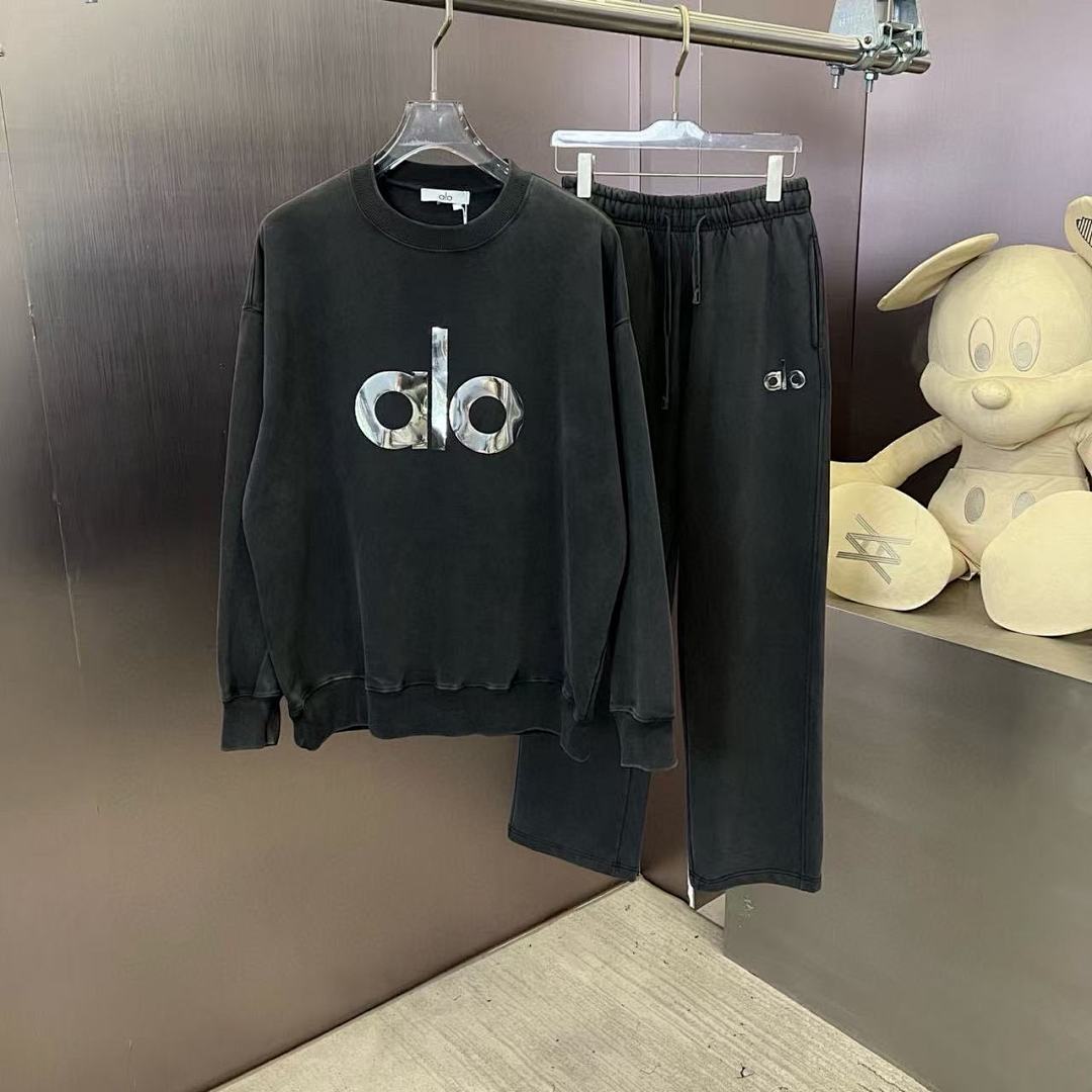 Alo Sweatshirt — e91f35eb Angle 1