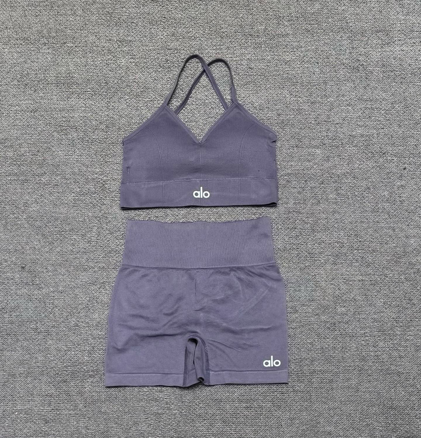 Alo T-Shirt — 36f06bfd Angle 1
