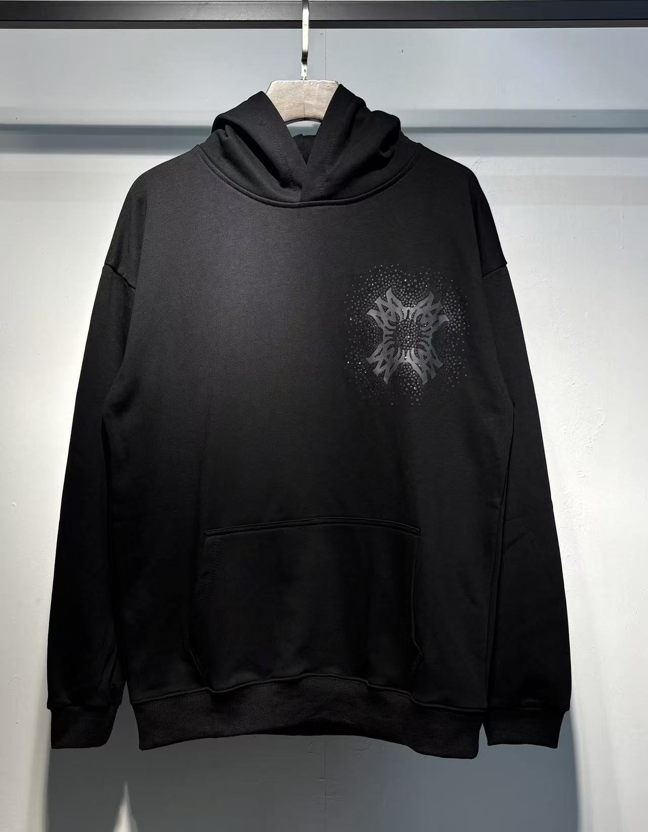 Amiri Hoodie — 570a3575 Angle 1
