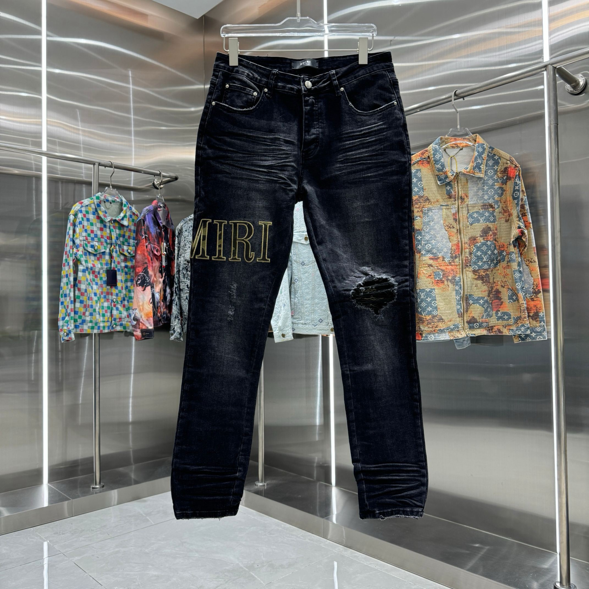 Amiri Pants — 0bf0165e Angle 1